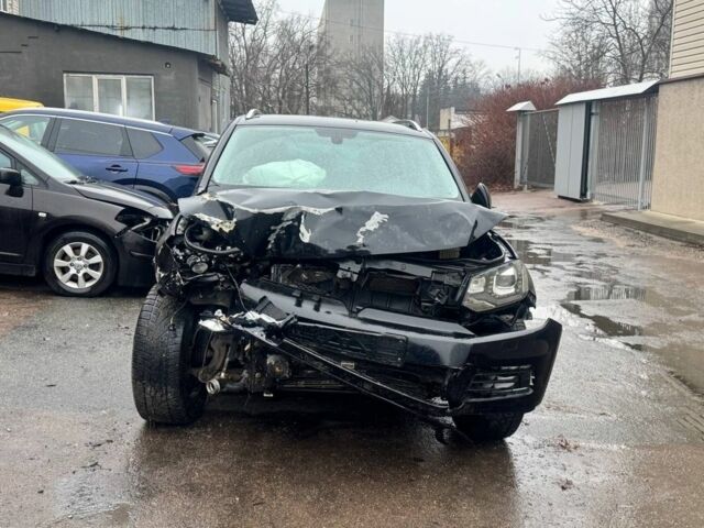 Чорний Фольксваген Туарег, об'ємом двигуна 0 л та пробігом 153 тис. км за 9200 $, фото 1 на Automoto.ua