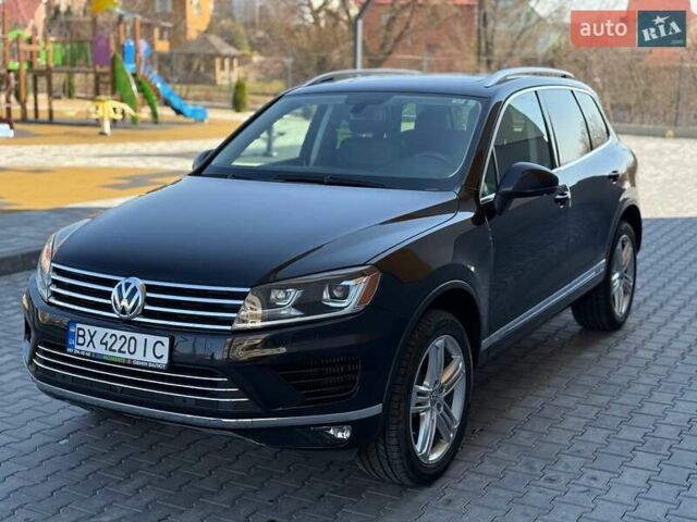 Черный Фольксваген Туарег, объемом двигателя 3 л и пробегом 130 тыс. км за 25500 $, фото 1 на Automoto.ua