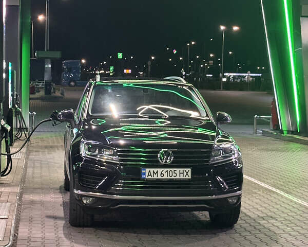 Черный Фольксваген Туарег, объемом двигателя 2.97 л и пробегом 270 тыс. км за 22300 $, фото 1 на Automoto.ua