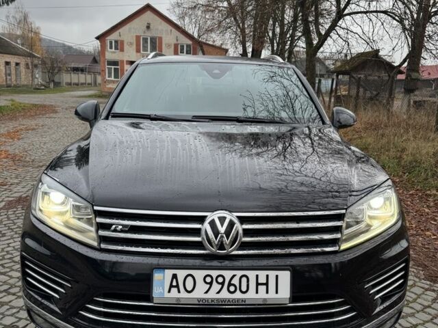 Чорний Фольксваген Туарег, об'ємом двигуна 3 л та пробігом 275 тис. км за 26000 $, фото 1 на Automoto.ua