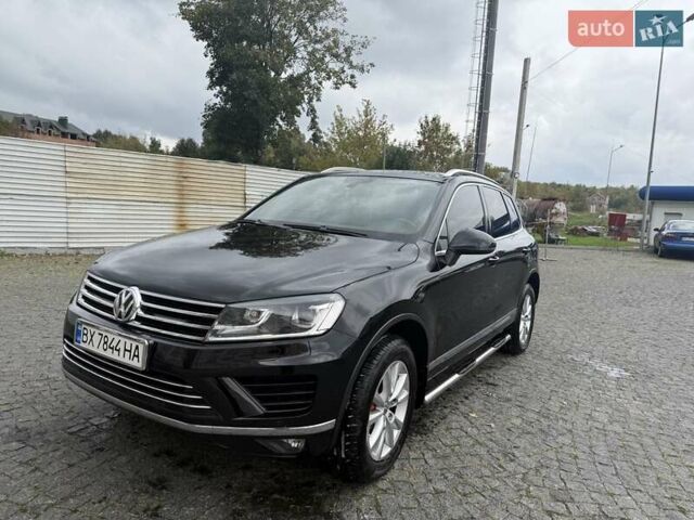 Черный Фольксваген Туарег, объемом двигателя 3 л и пробегом 224 тыс. км за 27000 $, фото 1 на Automoto.ua
