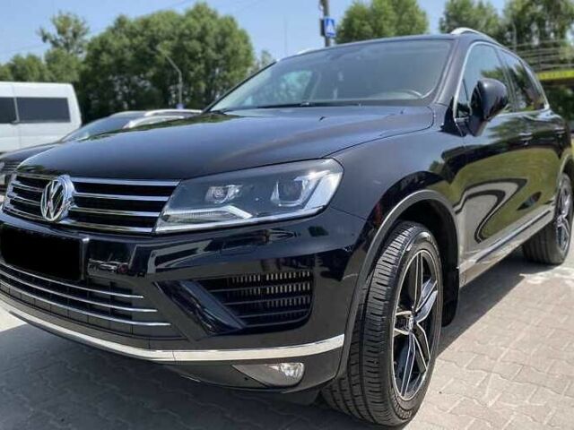Черный Фольксваген Туарег, объемом двигателя 3 л и пробегом 90 тыс. км за 19000 $, фото 1 на Automoto.ua