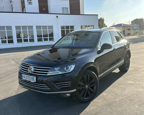 Чорний Фольксваген Туарег, об'ємом двигуна 3 л та пробігом 248 тис. км за 27500 $, фото 1 на Automoto.ua
