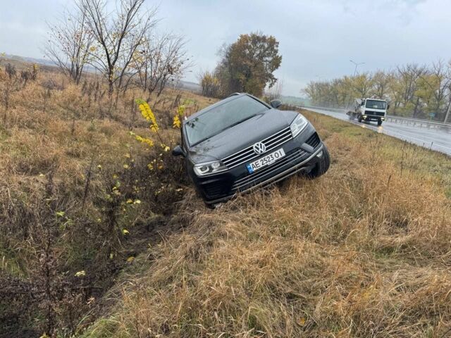 Черный Фольксваген Туарег, объемом двигателя 3 л и пробегом 238 тыс. км за 16000 $, фото 1 на Automoto.ua