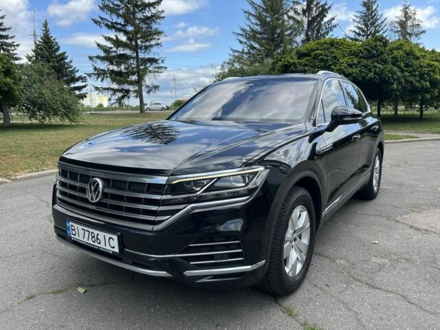 Черный Фольксваген Туарег, объемом двигателя 3 л и пробегом 194 тыс. км за 40500 $, фото 1 на Automoto.ua