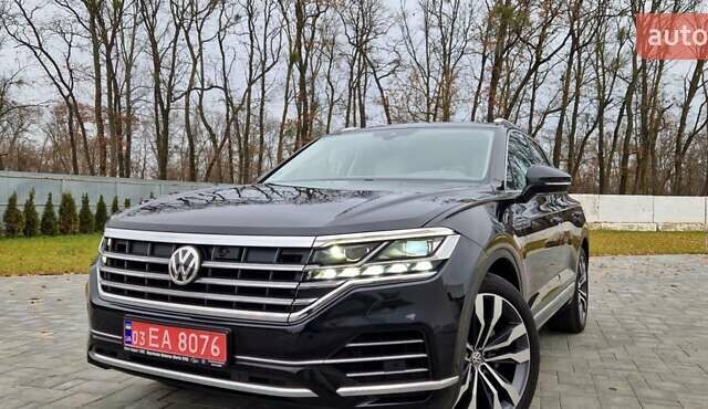 Черный Фольксваген Туарег, объемом двигателя 3 л и пробегом 189 тыс. км за 42800 $, фото 1 на Automoto.ua