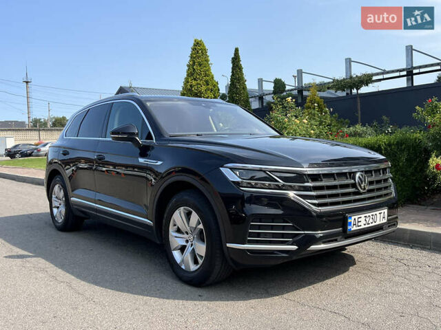 Чорний Фольксваген Туарег, об'ємом двигуна 2.97 л та пробігом 151 тис. км за 42900 $, фото 1 на Automoto.ua