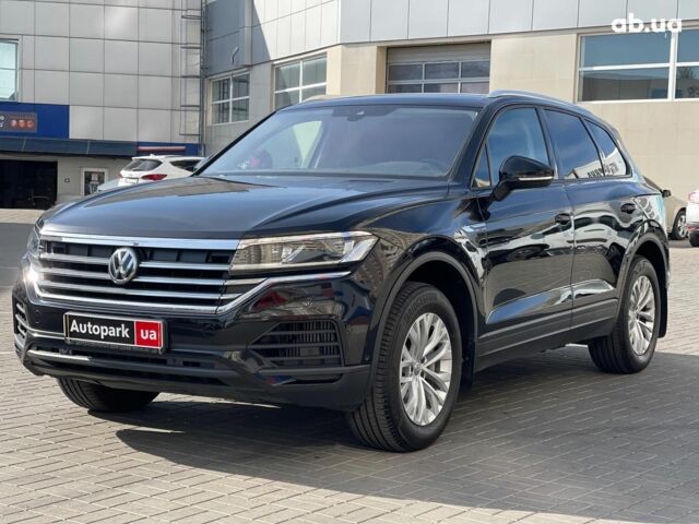 Чорний Фольксваген Туарег, об'ємом двигуна 3 л та пробігом 43 тис. км за 43990 $, фото 1 на Automoto.ua
