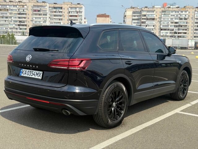 Черный Фольксваген Туарег, объемом двигателя 3 л и пробегом 163 тыс. км за 40000 $, фото 1 на Automoto.ua