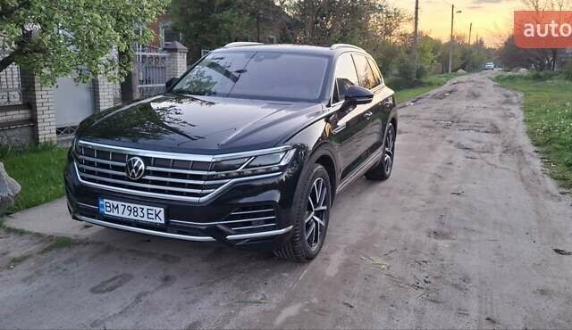 Фольксваген Туарег 2020 у Ахтырке на Automoto.ua Чорний Фольксваген Туарег, об'ємом двигуна 2.97 л та пробігом 150 тис. км за 52700 $, фото 1 на Automoto.ua