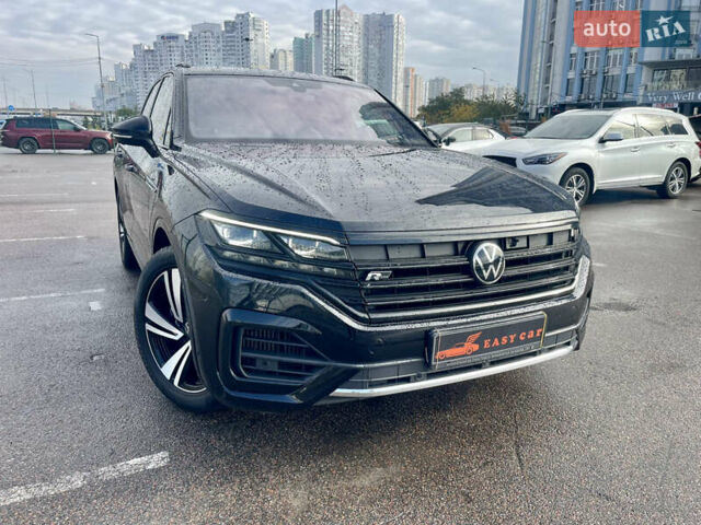 Фольксваген Туарег 2020 у Києві на Automoto.ua Чорний Фольксваген Туарег, об'ємом двигуна 3 л та пробігом 73 тис. км за 56900 $, фото 1 на Automoto.ua