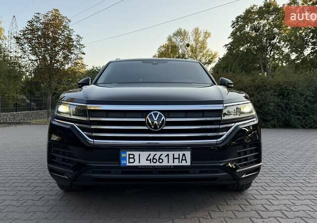 Черный Фольксваген Туарег, объемом двигателя 2.97 л и пробегом 92 тыс. км за 55000 $, фото 1 на Automoto.ua