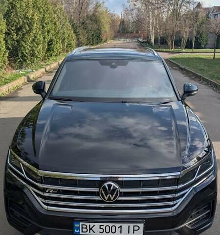 Чорний Фольксваген Туарег, об'ємом двигуна 2.97 л та пробігом 216 тис. км за 57000 $, фото 1 на Automoto.ua