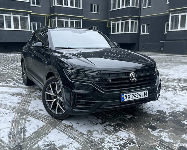 Черный Фольксваген Туарег, объемом двигателя 3 л и пробегом 70 тыс. км за 60000 $, фото 1 на Automoto.ua