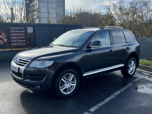 Коричневий Фольксваген Туарег, об'ємом двигуна 3 л та пробігом 308 тис. км за 14000 $, фото 1 на Automoto.ua