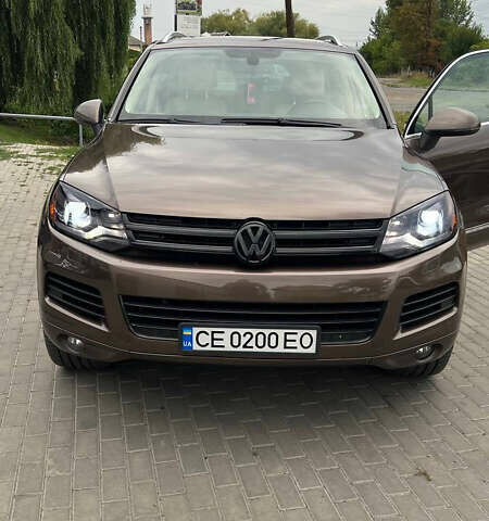 Коричневый Фольксваген Туарег, объемом двигателя 2.97 л и пробегом 365 тыс. км за 17000 $, фото 1 на Automoto.ua