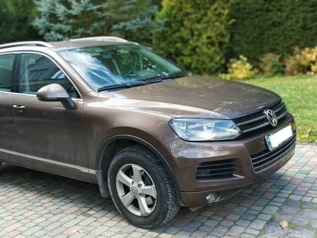 Коричневий Фольксваген Туарег, об'ємом двигуна 3 л та пробігом 321 тис. км за 14300 $, фото 1 на Automoto.ua