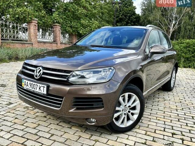 Коричневий Фольксваген Туарег, об'ємом двигуна 2.97 л та пробігом 247 тис. км за 16300 $, фото 1 на Automoto.ua