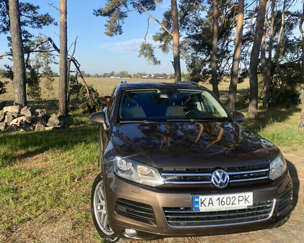 Коричневый Фольксваген Туарег, объемом двигателя 2.97 л и пробегом 174 тыс. км за 18500 $, фото 1 на Automoto.ua