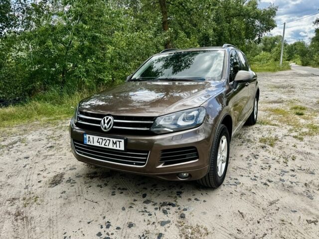 Коричневый Фольксваген Туарег, объемом двигателя 3 л и пробегом 330 тыс. км за 17500 $, фото 1 на Automoto.ua