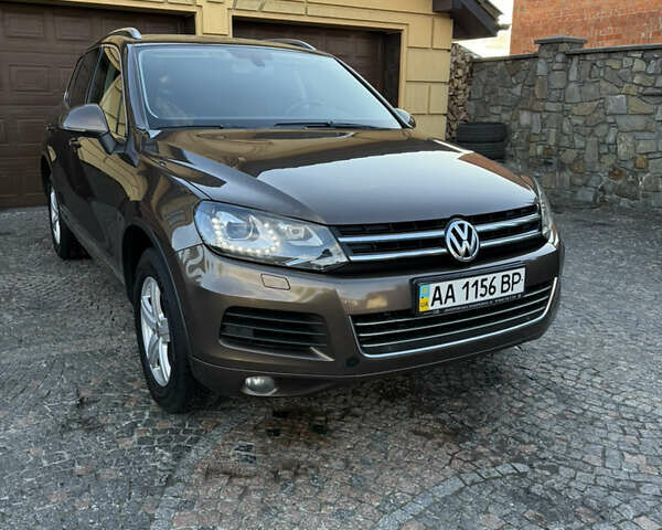 Коричневый Фольксваген Туарег, объемом двигателя 2.97 л и пробегом 228 тыс. км за 25500 $, фото 1 на Automoto.ua