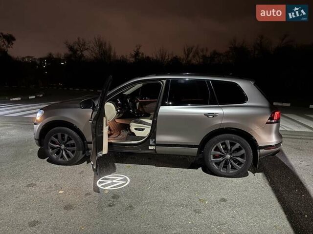 Коричневий Фольксваген Туарег, об'ємом двигуна 3 л та пробігом 162 тис. км за 31000 $, фото 1 на Automoto.ua