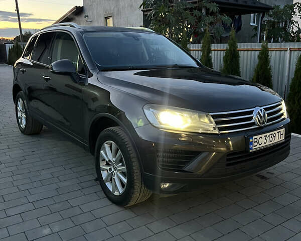 Коричневый Фольксваген Туарег, объемом двигателя 2.97 л и пробегом 320 тыс. км за 21200 $, фото 1 на Automoto.ua