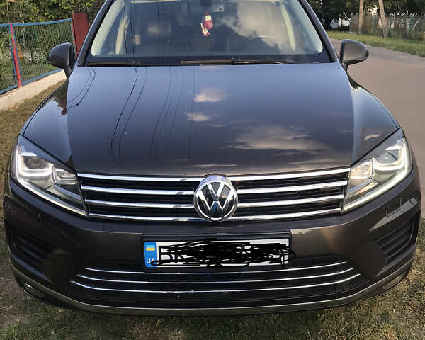 Коричневий Фольксваген Туарег, об'ємом двигуна 3 л та пробігом 255 тис. км за 29400 $, фото 1 на Automoto.ua