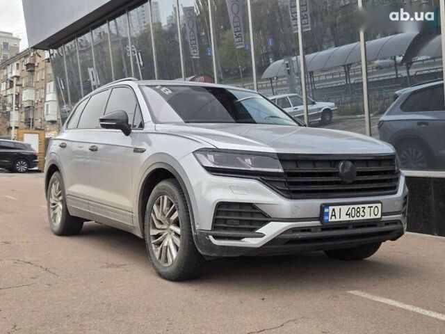 Фольксваген Туарег, объемом двигателя 3 л и пробегом 130 тыс. км за 54900 $, фото 1 на Automoto.ua