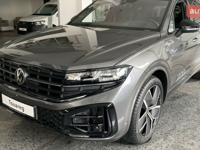 купить новое авто Фольксваген Туарег 2025 года от официального дилера Автодім Атлант на Вацлава Гавела Фольксваген фото