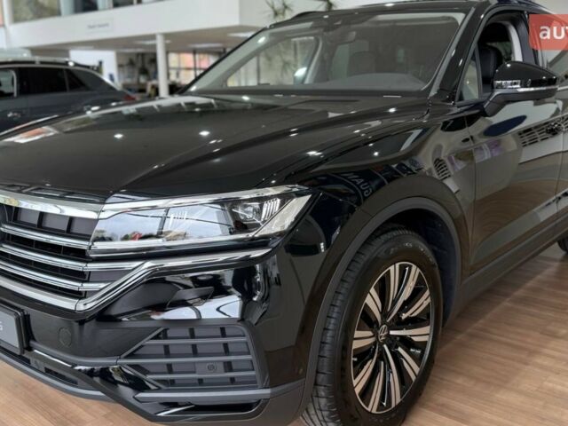 Фольксваген Туарег, объемом двигателя 2.97 л и пробегом 0 тыс. км за 69771 $, фото 1 на Automoto.ua