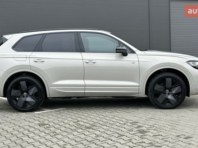 Фольксваген Туарег, объемом двигателя 2.97 л и пробегом 0 тыс. км за 88000 $, фото 1 на Automoto.ua