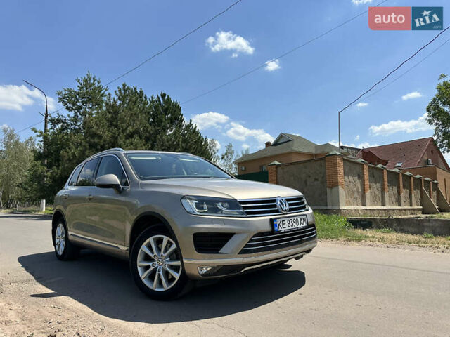 Желтый Фольксваген Туарег, объемом двигателя 2.97 л и пробегом 185 тыс. км за 39999 $, фото 1 на Automoto.ua