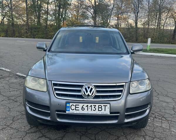 Сірий Фольксваген Туарег, об'ємом двигуна 2.5 л та пробігом 300 тис. км за 5617 $, фото 1 на Automoto.ua