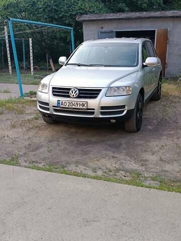 Сірий Фольксваген Туарег, об'ємом двигуна 2.5 л та пробігом 260 тис. км за 7300 $, фото 1 на Automoto.ua