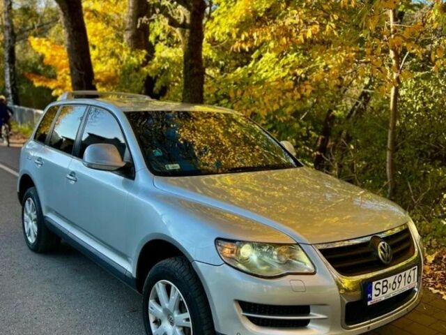 Серый Фольксваген Туарег, объемом двигателя 2 л и пробегом 1 тыс. км за 1881 $, фото 1 на Automoto.ua