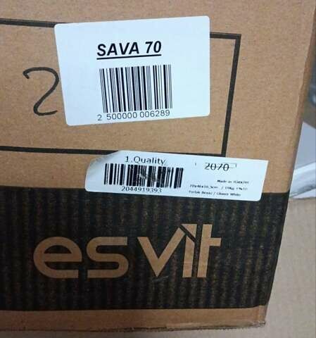 Серый Фольксваген Туарег, объемом двигателя 2.5 л и пробегом 270 тыс. км за 9900 $, фото 1 на Automoto.ua