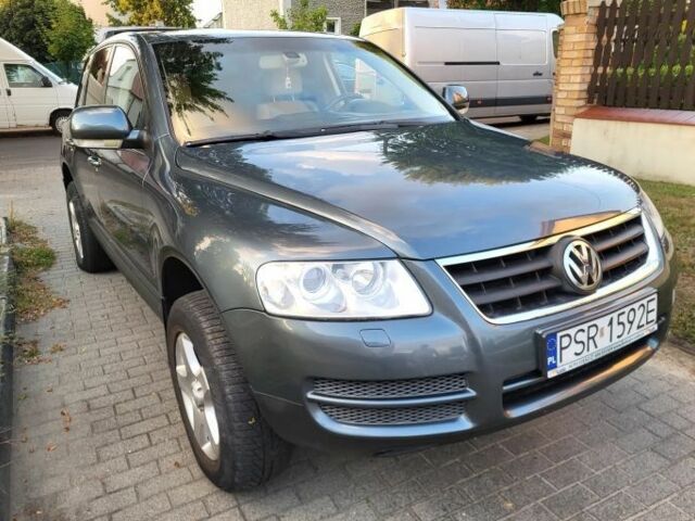 Сірий Фольксваген Туарег, об'ємом двигуна 0 л та пробігом 245 тис. км за 3000 $, фото 1 на Automoto.ua