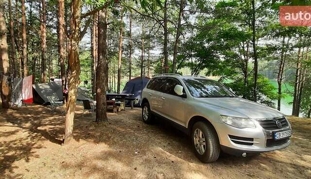 Сірий Фольксваген Туарег, об'ємом двигуна 3 л та пробігом 270 тис. км за 12500 $, фото 1 на Automoto.ua