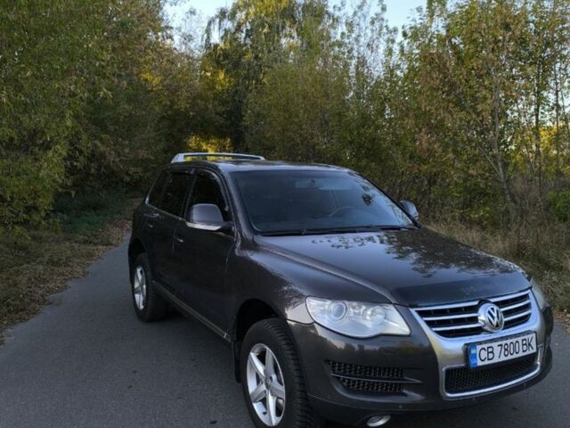 Сірий Фольксваген Туарег, об'ємом двигуна 3 л та пробігом 322 тис. км за 10800 $, фото 1 на Automoto.ua