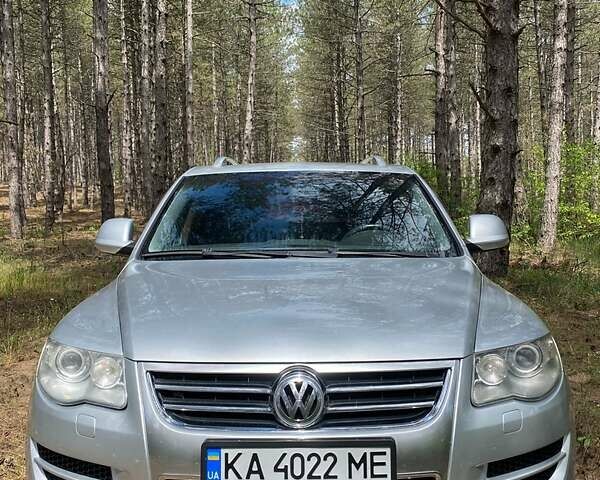 Фольксваген Туарег 2010 в Савране на Automoto.ua Серый Фольксваген Туарег, объемом двигателя 2.97 л и пробегом 210 тыс. км за 13600 $, фото 1 на Automoto.ua