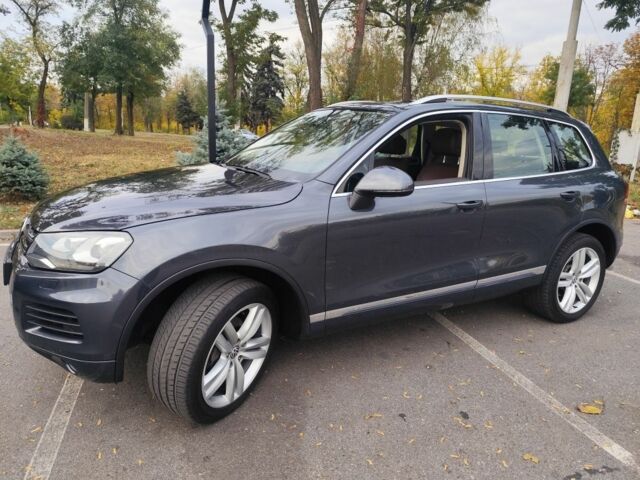 Серый Фольксваген Туарег, объемом двигателя 3.6 л и пробегом 192 тыс. км за 15200 $, фото 1 на Automoto.ua