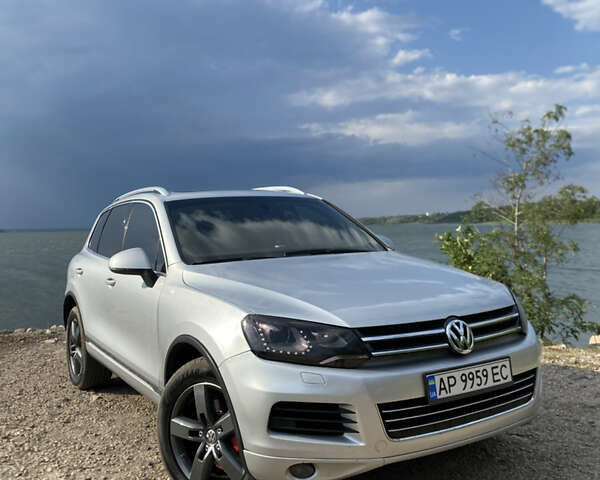 Сірий Фольксваген Туарег, об'ємом двигуна 3.6 л та пробігом 206 тис. км за 14500 $, фото 1 на Automoto.ua