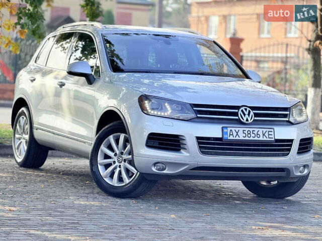 Сірий Фольксваген Туарег, об'ємом двигуна 3.6 л та пробігом 264 тис. км за 13900 $, фото 1 на Automoto.ua
