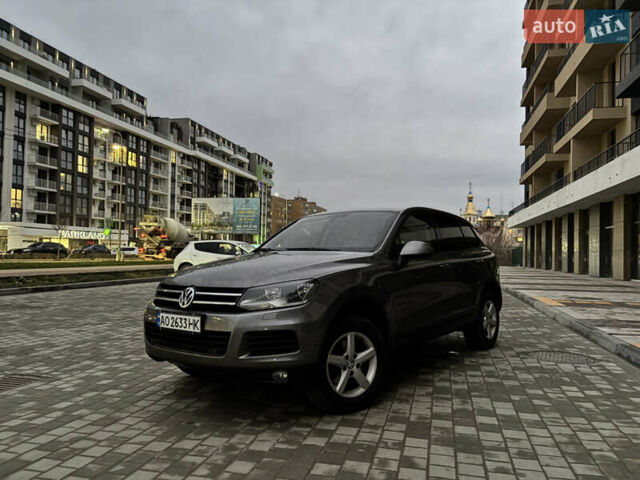 Сірий Фольксваген Туарег, об'ємом двигуна 2.97 л та пробігом 294 тис. км за 15900 $, фото 1 на Automoto.ua