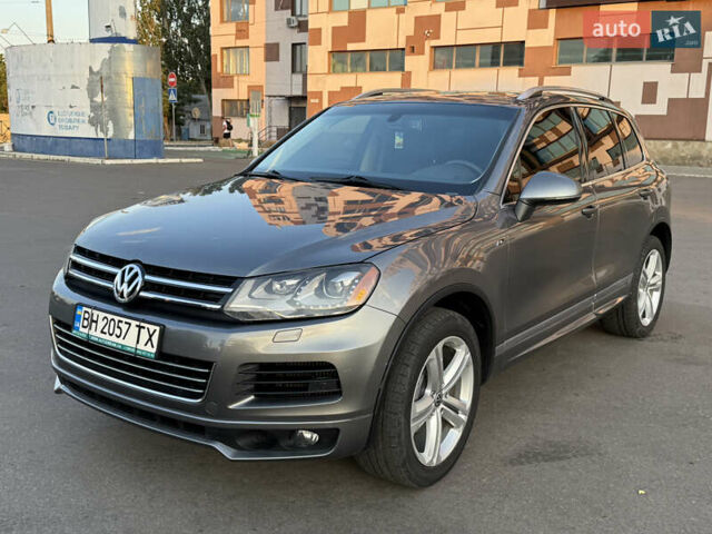 Сірий Фольксваген Туарег, об'ємом двигуна 2.97 л та пробігом 169 тис. км за 24900 $, фото 1 на Automoto.ua