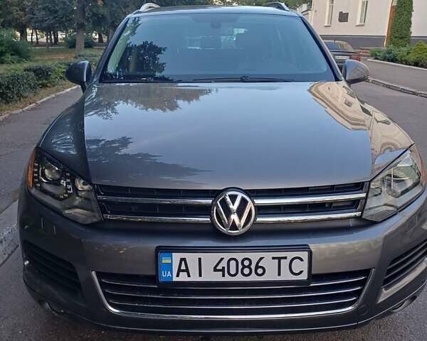 Серый Фольксваген Туарег, объемом двигателя 2.97 л и пробегом 164 тыс. км за 22900 $, фото 1 на Automoto.ua