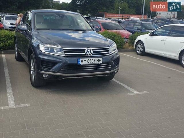 Серый Фольксваген Туарег, объемом двигателя 2.97 л и пробегом 178 тыс. км за 24200 $, фото 1 на Automoto.ua