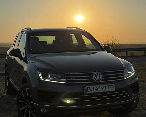 Сірий Фольксваген Туарег, об'ємом двигуна 3.6 л та пробігом 145 тис. км за 19000 $, фото 1 на Automoto.ua