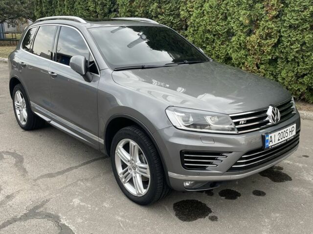 Сірий Фольксваген Туарег, об'ємом двигуна 3 л та пробігом 262 тис. км за 27999 $, фото 1 на Automoto.ua
